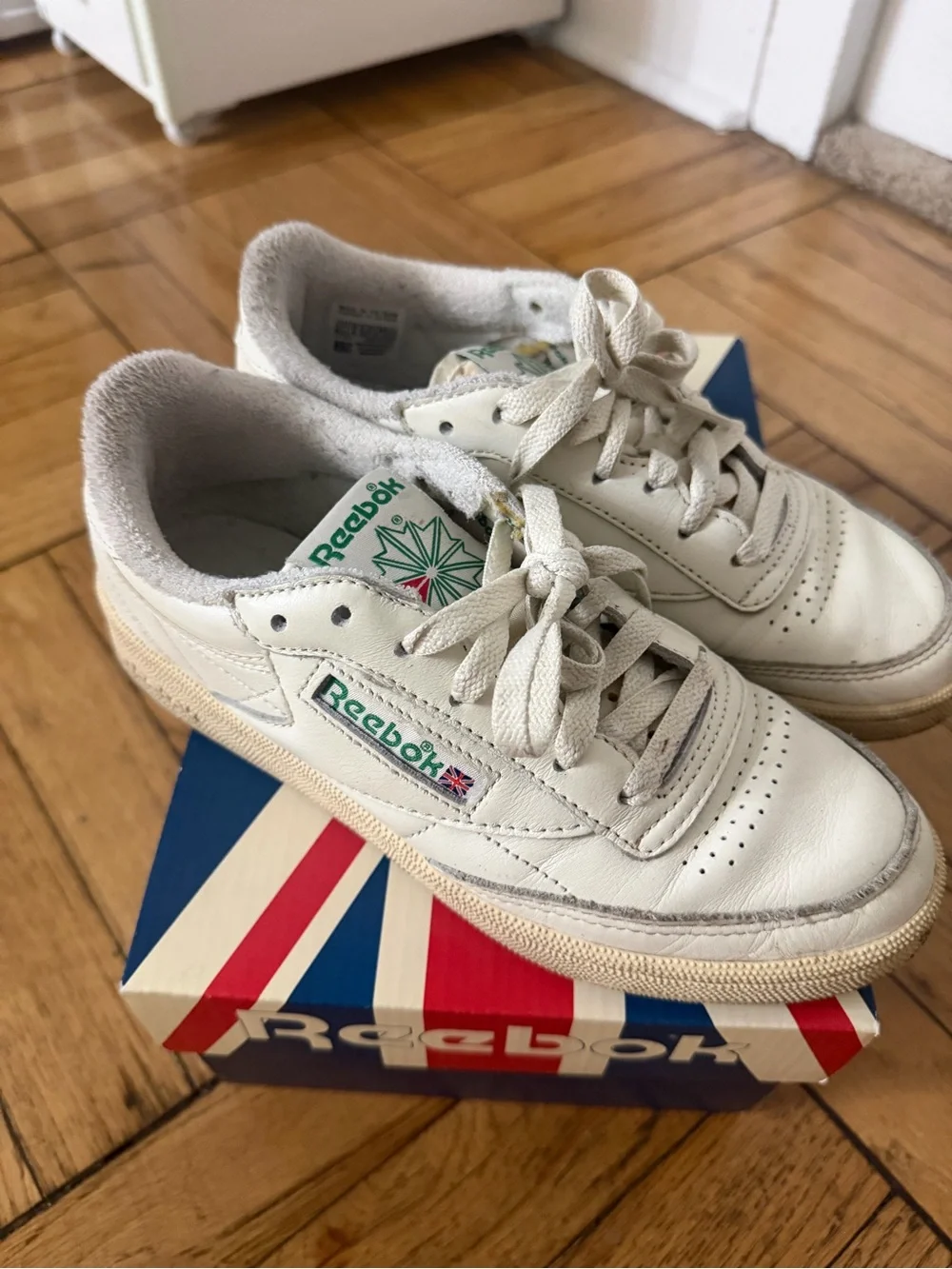 Reebok Off-White Leather Low-Top Sneakers with Green Logo